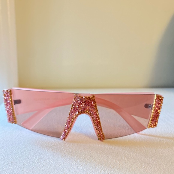 90/00s aesthetic retro pink glasses! - Picture 3 of 4